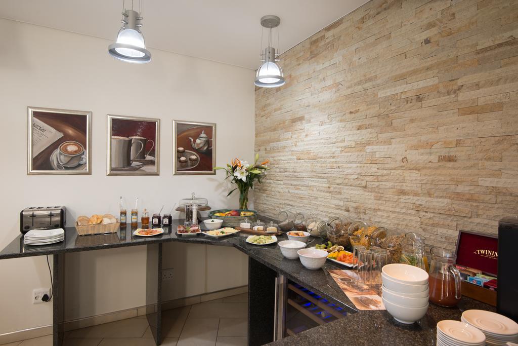 Montebello Guesthouse Віндгук Екстер'єр фото